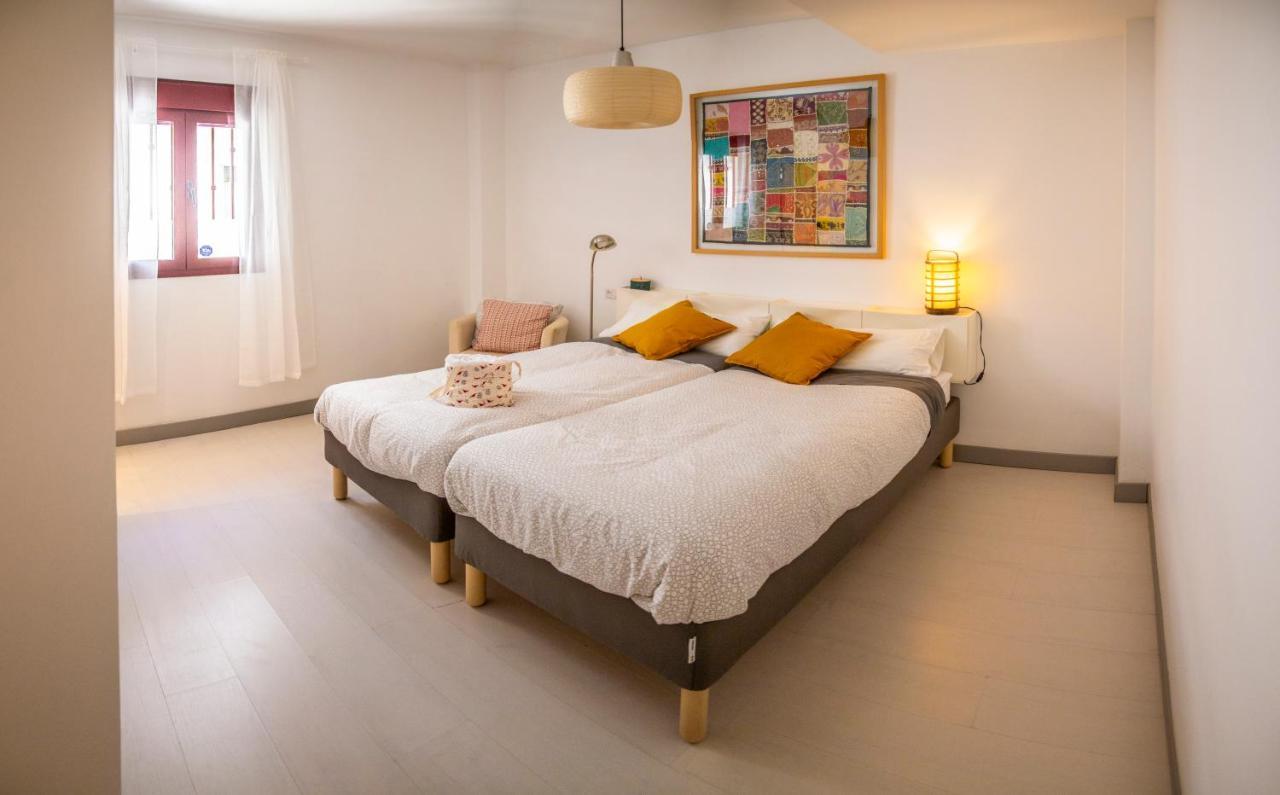Centuria Macarena, Apartamento Duplex Apartment Seville Luaran gambar